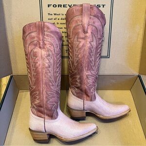 New In Box Tecovas The Abby Pink Frost Lizard Cowgirl Boots